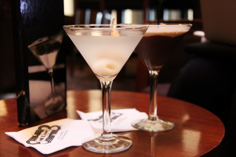 brasserie-ROCBARON-min_martini_bar_lychee_chocolate_alcohol_liquor_happy_hour_happy-910161